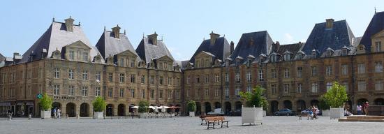 la Place Ducale